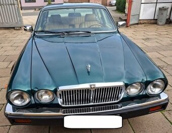 Jaguar XJ6 3,4  r. v. 1984 - 3