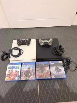 Kompletní herní balíček: 2x PS4 500GB - 3