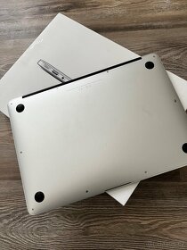 Apple Macbook Air 2017 - 3