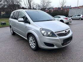 Opel Zafira B 1,8, stříbrná, 7 míst, 103 kW - 3