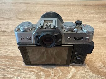 Fujifilm X-T10 + objektiv 18-55 XF vč. příslušenství - 3