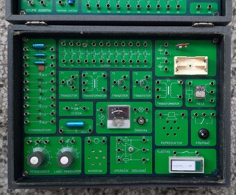 Elektronická stavebnice MEZ Elektronik 02 - 3