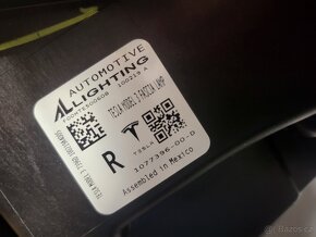 Pravá přední mlhovka pro Tesla model 3 originální - 3
