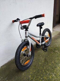 Dětské kolo Specialized + přídavná kolečka - 3