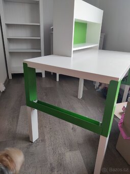 Rostoucí stůl PÄHL Ikea - 3
