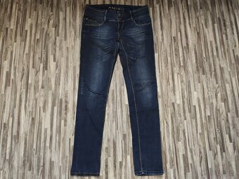 Troje rifle v super stavu - vel. 34 - 3