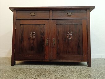 Starožitná komoda, nábytek z masívu, Nábytek s příběhem - 3