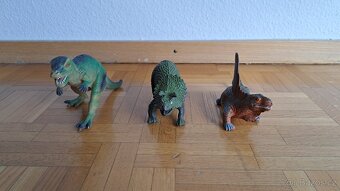 Figurky dinosaurů - 3