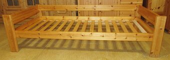 Borovicová postel s roštem - celomasiv - Výborný stav - 3