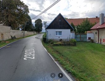 Rodinný dům s velkým pozemkem a zahradou – klidná lokalita - 3