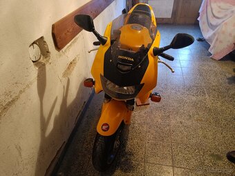 Honda VTR 1000 F - 3