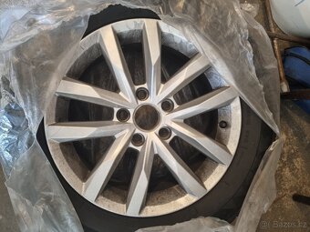 Originál sada disků VW Passat B8 5x112 R16 Merano - 3
