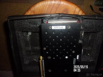 AMD Radeon™ R9 380 - 3