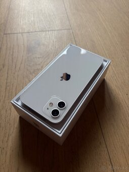 Apple iPhone 12 128GB bílý - 3