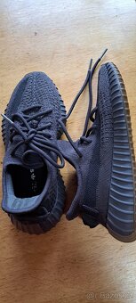 Sportovní tenisky Adidas YEEZY - 3