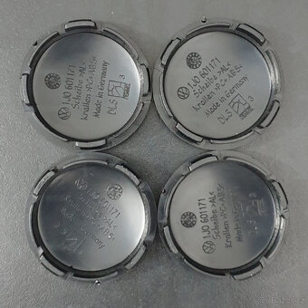 Středové pokličky 56mm na disky Škoda č. D0 - 3