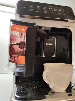 Espresso Philips Series 3200 LatteGo - 3