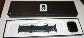 Apple Watch Nike Series 7 45mm Temně inkoustový hliník - 3
