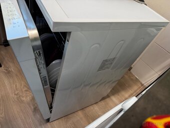 PRODÁM MYČKU BEKO DFN26321W - 3