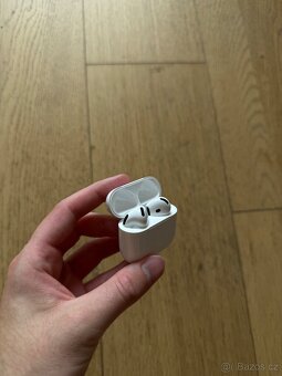 Apple AirPods 4 - 3