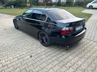 BMW E90 325i, 2005, manuál se short-shiftem, 220 000 km - 3