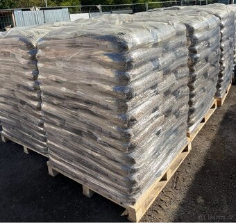 Dřevěné pelety EN plus A1 - 3