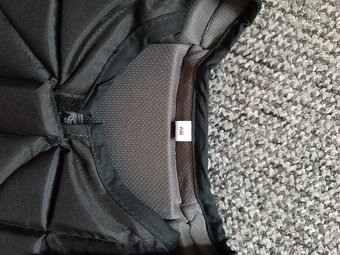 Jezdecká bezpečnostní vesta USG - 3