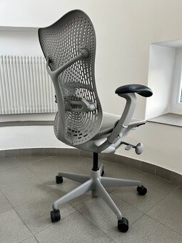 kancelářská židle Herman Miller Miira - top stav - 3
