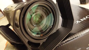 Sony FDR-AX100E,  Full HD, 4K - 3