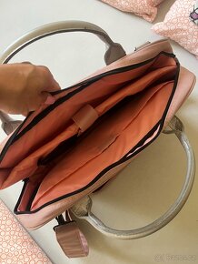 Brašna na notebook Hama růžová - 3