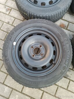 467. Zimní sada Ford 185/60 R15 - 3
