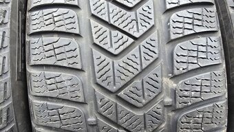 Zimní pneu 245/45/19 Pirelli - 3