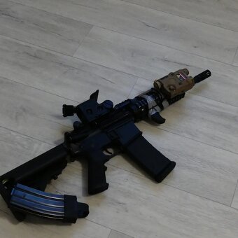 Puška M4 cqb - 3