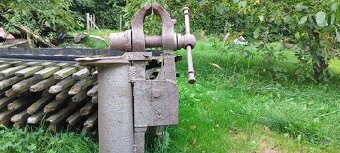 SVĚRÁK - 3