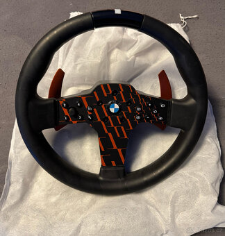 Fanatec základna s volanty - 3