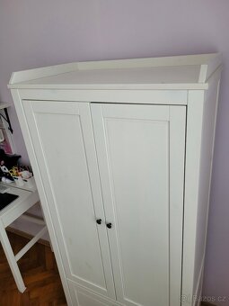 Bílá šatní skříň SUNDVIK zn. IKEA - 3
