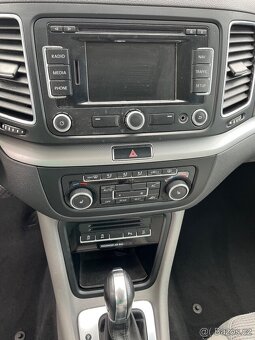 Volkswagen Sharan 7N 2.0 TDi DSG 2012 103kW bez koroze - 3