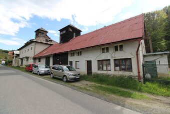 Nabízím k prodeji komerční areál o celk. rozměrech 2671 m2 - 3