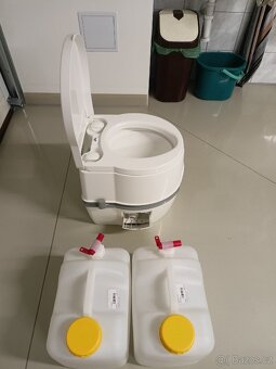 Prodám Wc a přenosné bareli na vodu. - 3