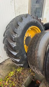 Kola pro CAT 432F - 3