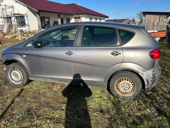 Rozprodám Seat Altea z roku 2006 na náhradní díly - 3