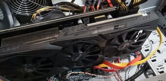 Asus Radeon RX Vega 56 ROG strix oc 8gb - 3
