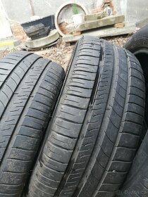 Pneu 205/55 R 16 Michelin. - 3