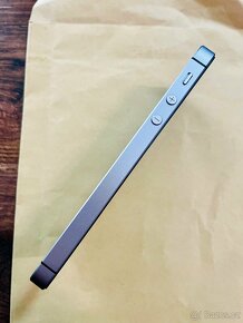 iPhone SE 16GB, iOS 10.2.1 - 3
