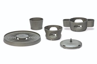 Beeztees krmítko pro drůbež Feed Tower s držáky 32,5 cm - 3