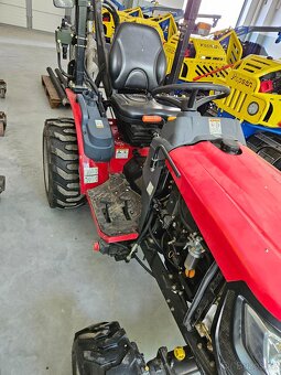 Traktor TYM HST TS25 - 3
