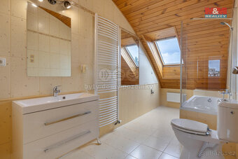 Prodej bytu 5+1 a větší, 143 m², Praha, ul. Na Farkáně III - 3