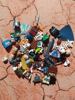 Replika LEGO Ideas 21348 – Dungeons & Dragons - 3