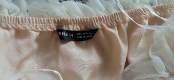 RŮZNÉ ŠATY VÝBĚR V GALERII KUS 50KČ - 3