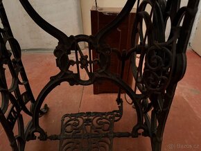 Starý šicí stoj Seidel & Naumann - 3